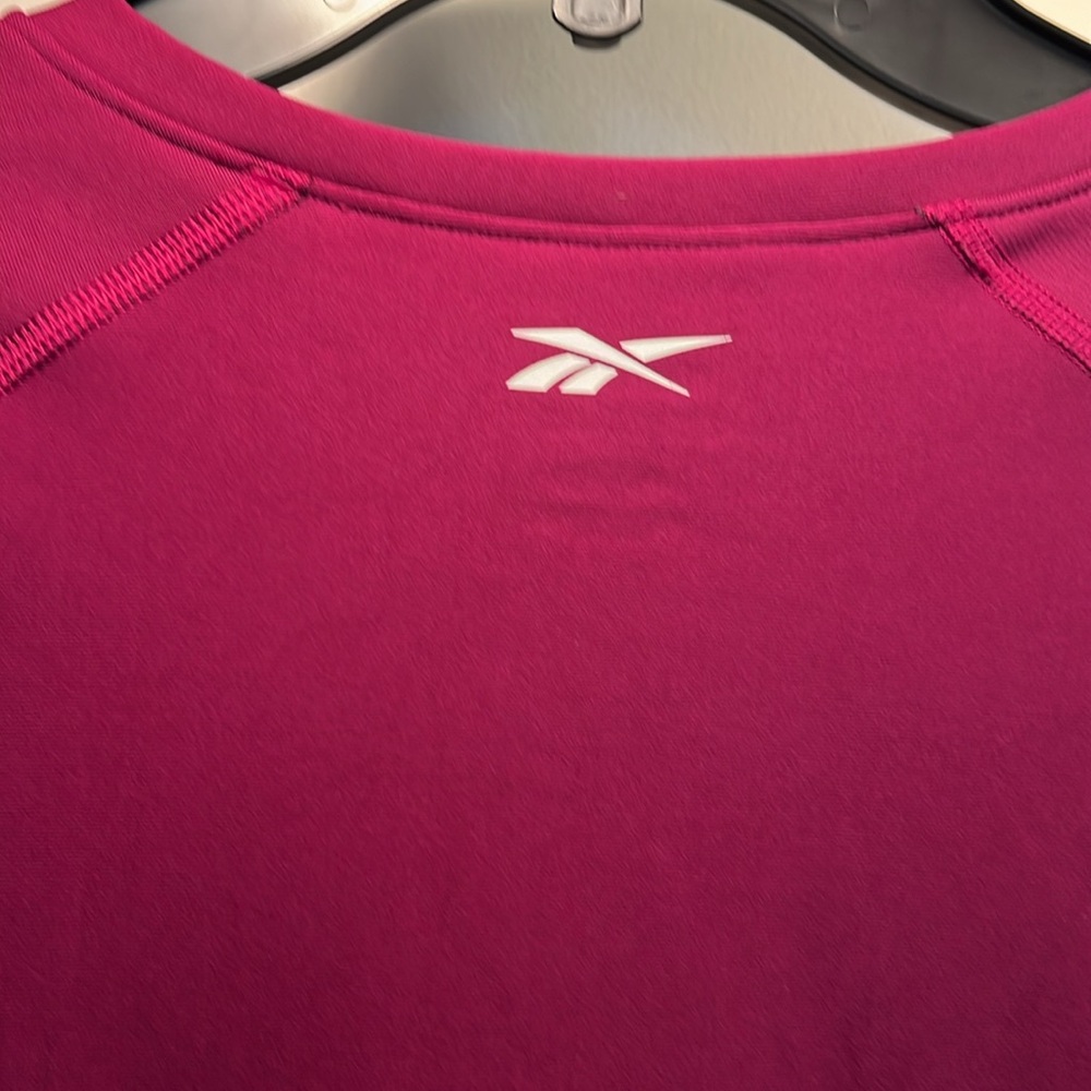 Reebok PLAY DRY Workout Shirt - Picture 5 of 6